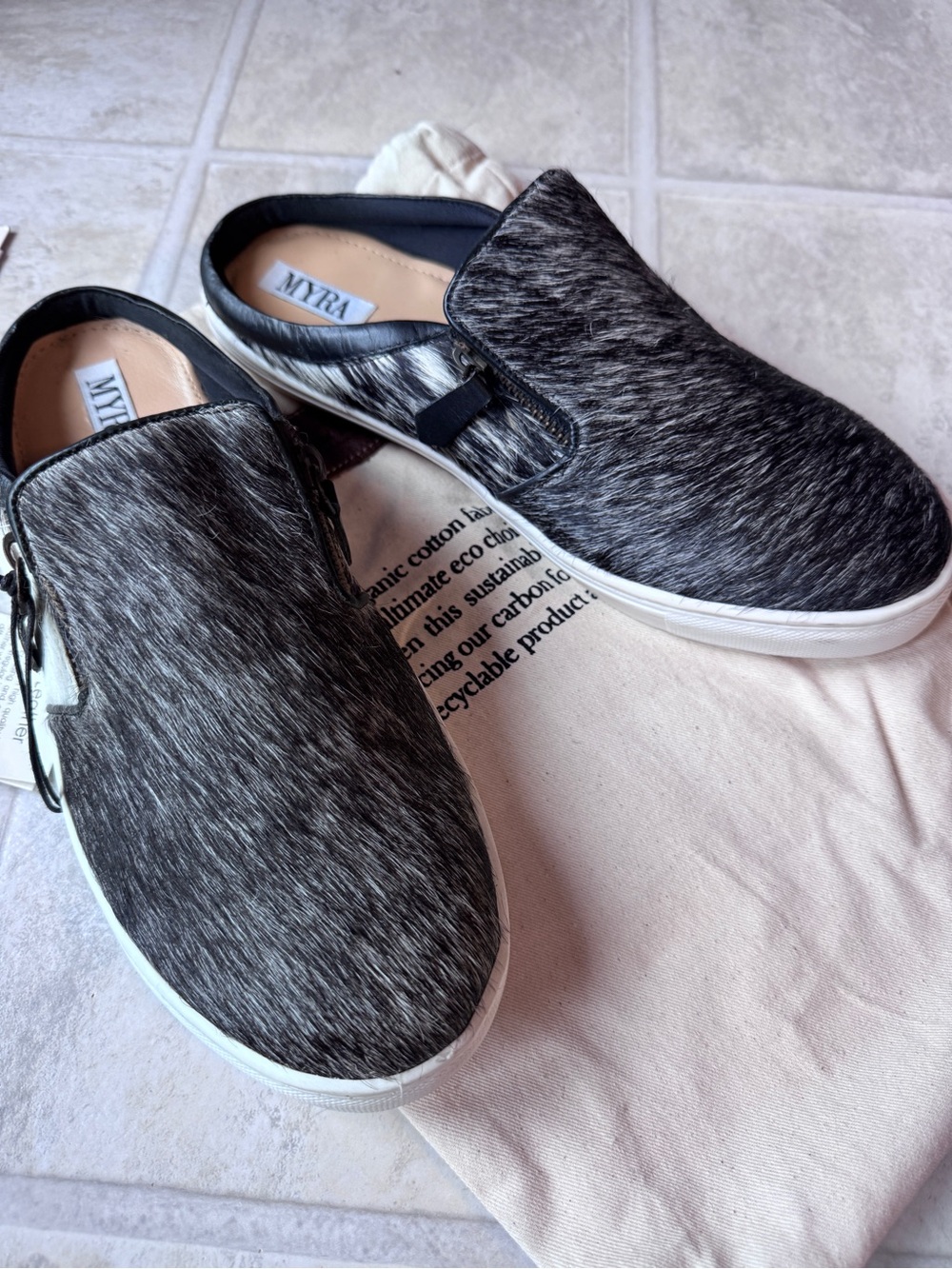 Myra Slip-on Arctic Sneaker Women’s Size 10 Genuine Cowhide - Picture 4 of 9